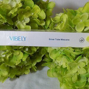 Vibely Sliver Tube Mascara NWT (10 grams)